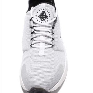 Nike Women's Air Huarache Run Ultra Trainers